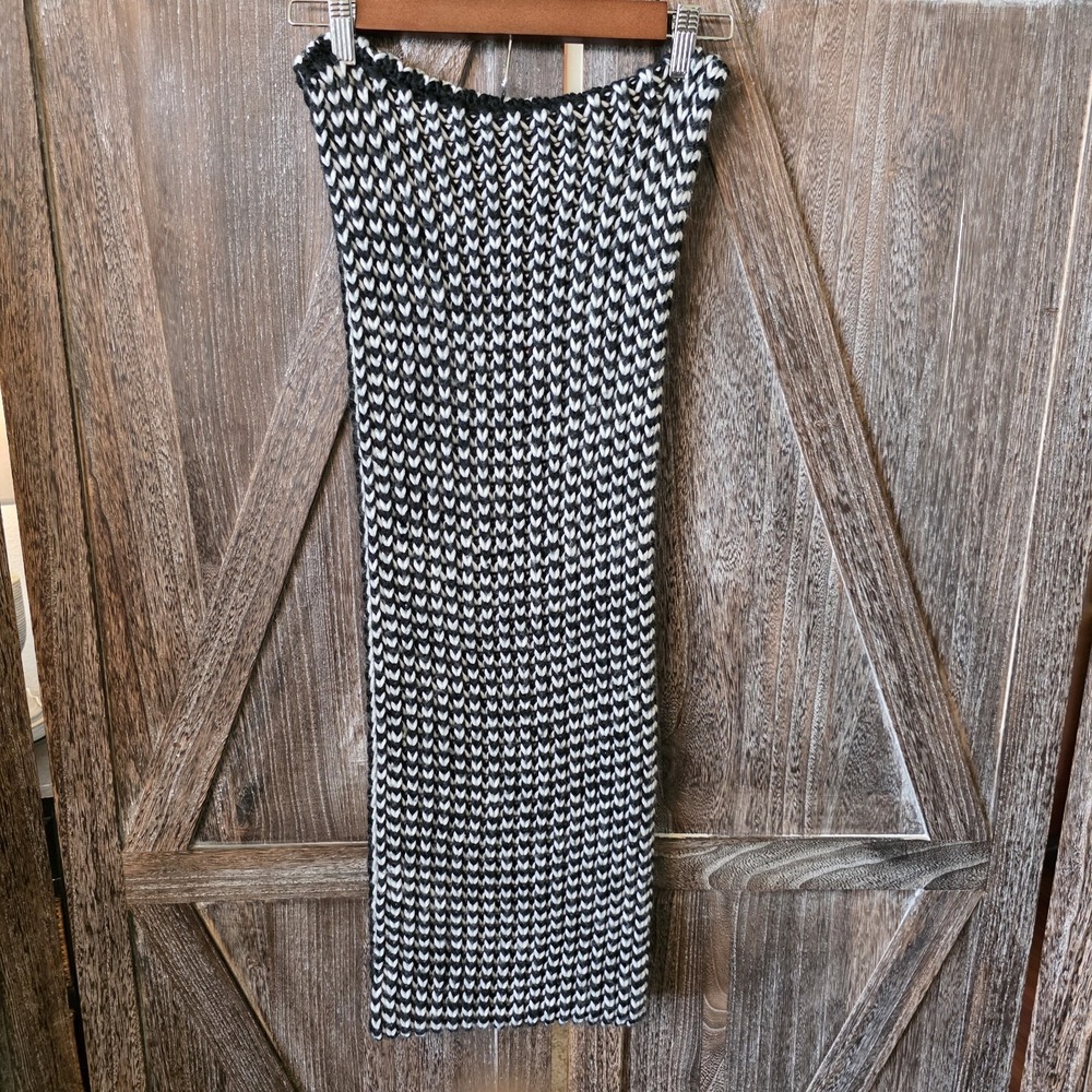 Merona Scarf Black White Herringbone Thick Chunky Infinity Scarf Warm Monochrome